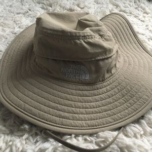 North face bucket hat